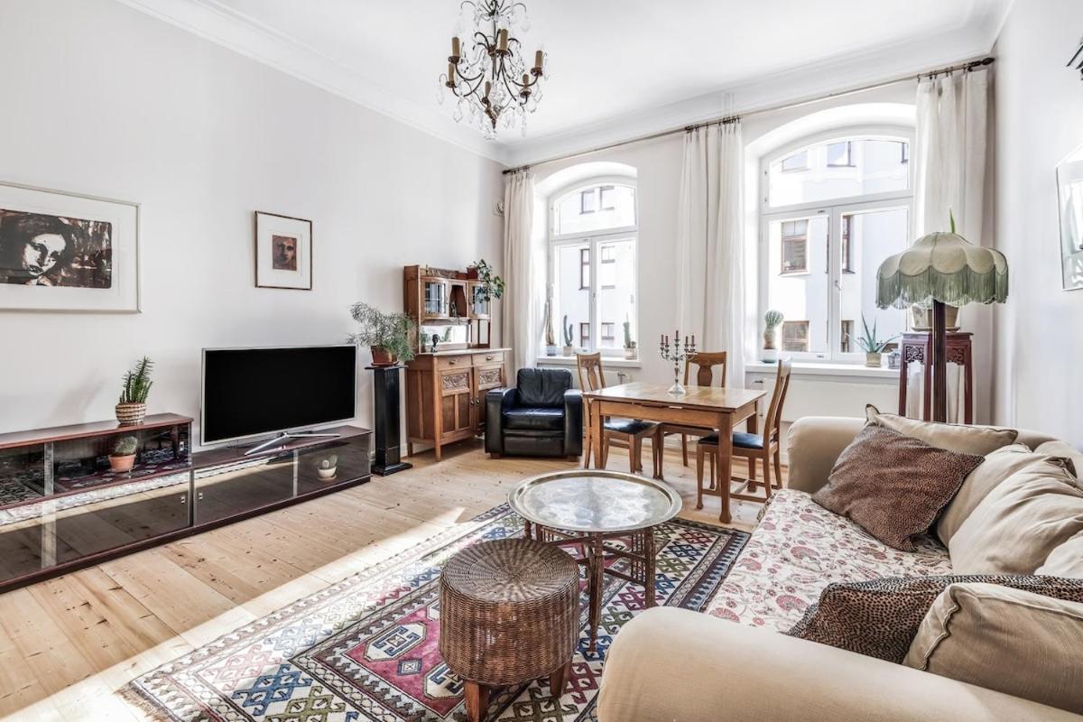 Charming 1-bedroom Near Center * Helsinki