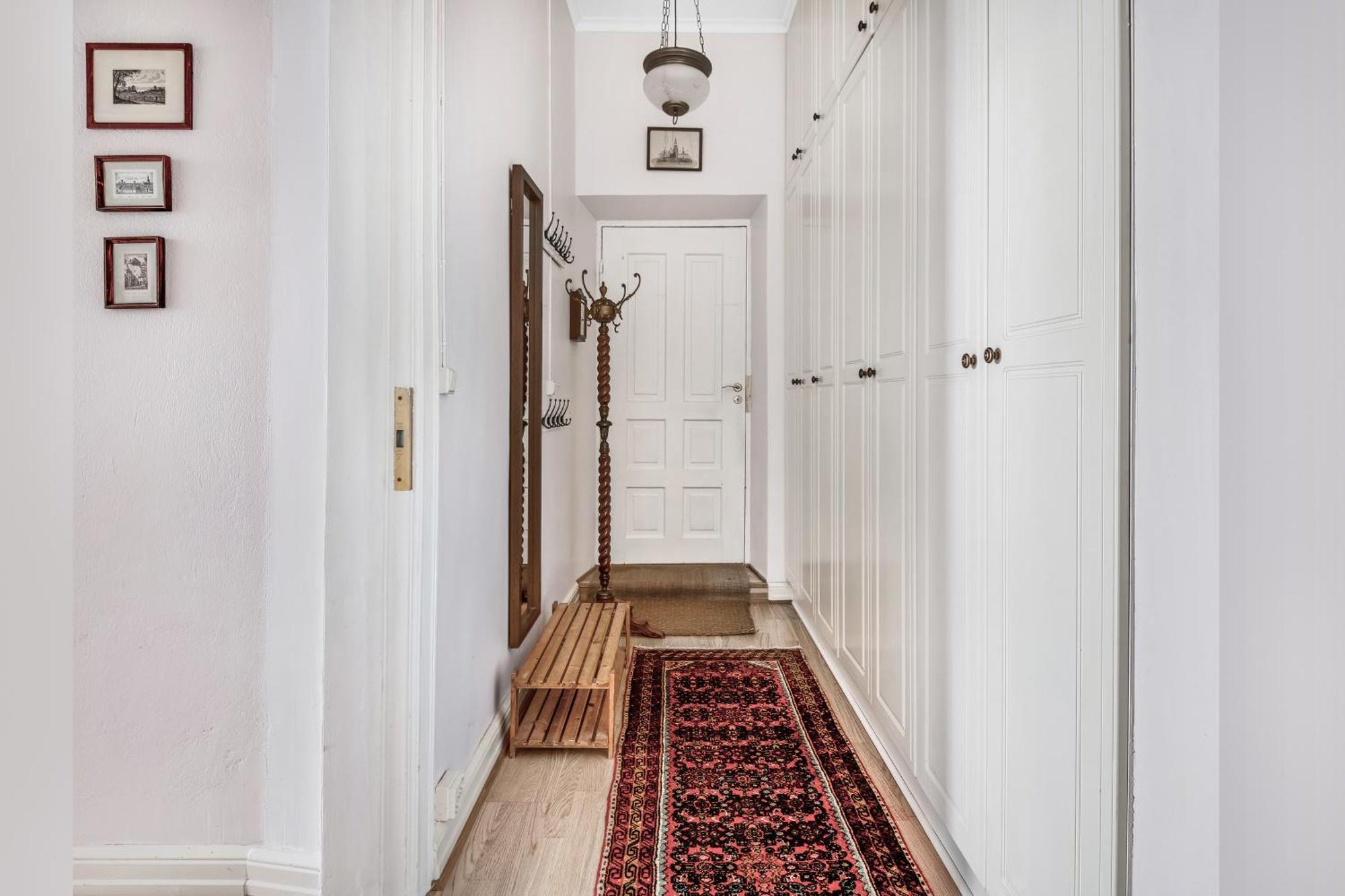 Appartamento Charming 1-bedroom Near Center *