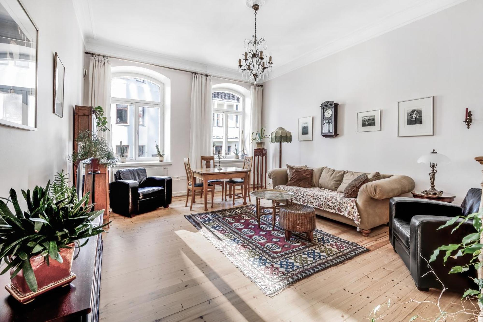 Charming 1-bedroom Near Center Appartamento *